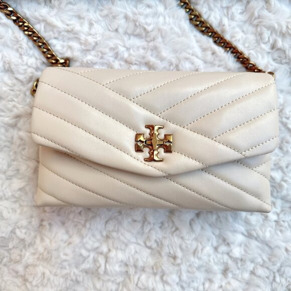 Tory Burch Kira Chevron Chain Wallet in Color New Cream - Picture 2 of 15